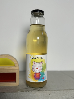 Mošt Veltlín Vinařství Aurora